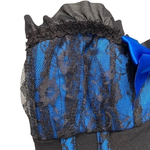 𝅺COQUETTE blue and black lace bustier corset top with ruffles and bows - Picture 3 of 14
